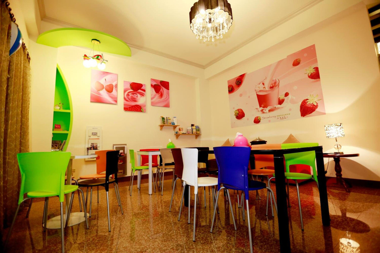 Food & Drinks 5, Strawberry Milk B&B, Taitung
