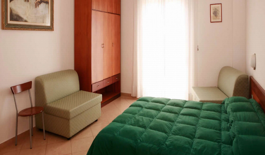 Bedroom 4, Hotel Rex, Cosenza
