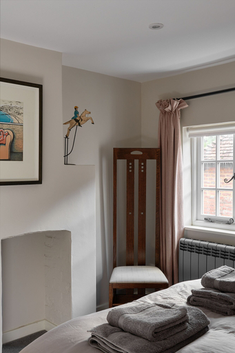 Bedroom 3, Pearl's Cottage, Surrey