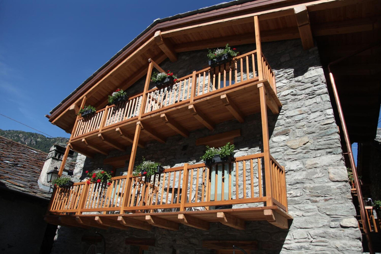 Exterior & Views 2, Mi casa tu casa, Aosta