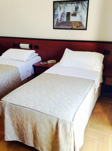 Bedroom 2, Hotel Du Parc, Teramo