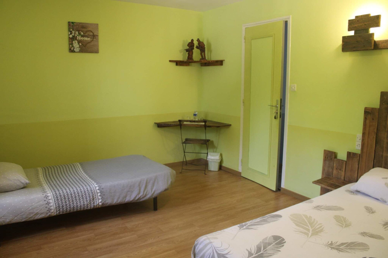 Bedroom 4, Maison d'hôtes La Lavandière, Mayenne