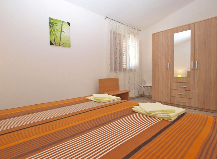 Bedroom 2, Apartment 893, Pula