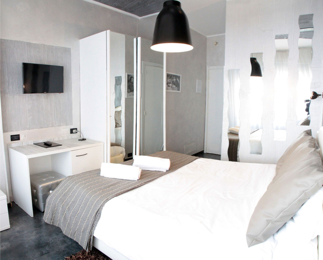 Bedroom 3, Hotel Piccolo Allamano, Torino
