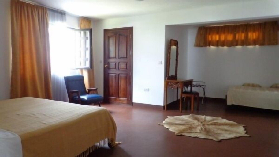 Bedroom 2, Royal Ho