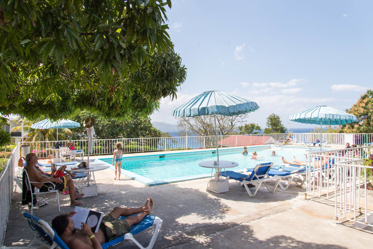 Sport & Beauty, Court Manor at Montego Bay Club