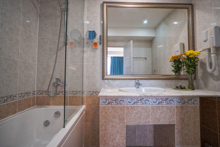 Bathroom 5, HOTEL HAVANA, Varna