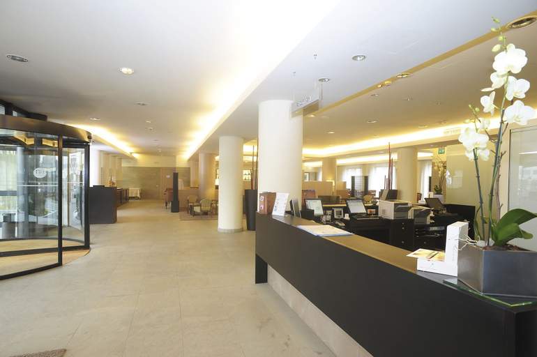 Public Area 3, NH Linate, Milano