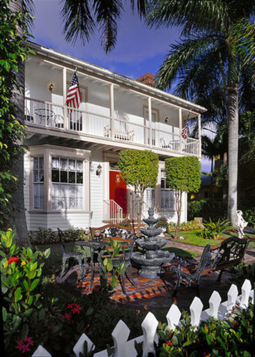 Exterior & Views 2, Sabal Palm House Bed & Breakfast, Palm Beach