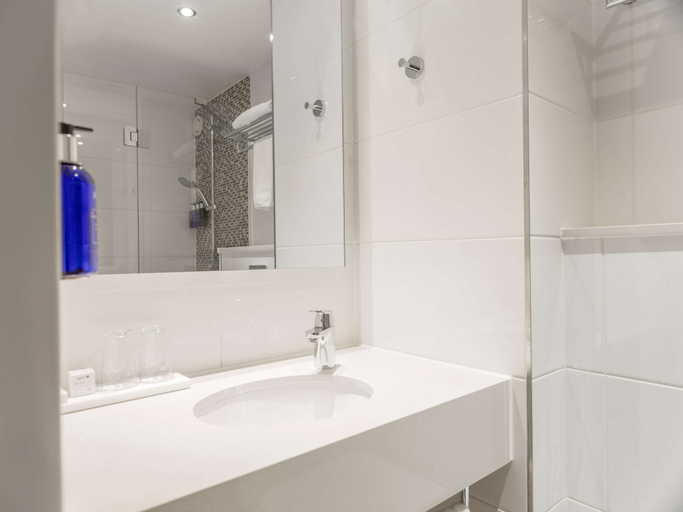 Bathroom 5, Radisson Blu Arlandia Hotel, Sigtuna