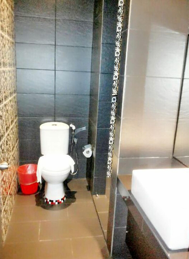 Bathroom 5, My Dream Hotel, Sandakan