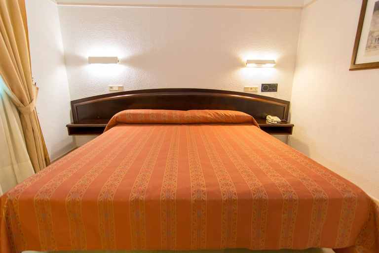 Bedroom 3, Europa Hotel, Albacete