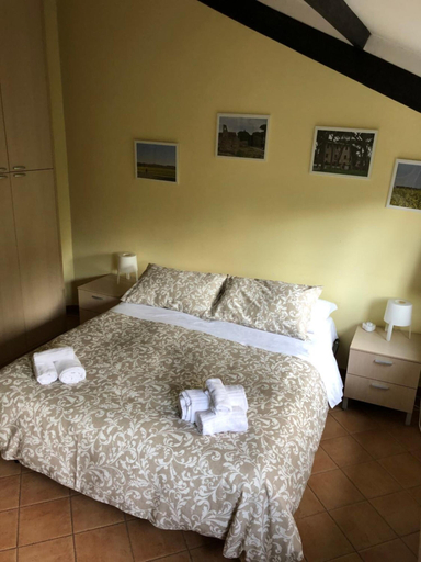 Bedroom 2, Domus Santa Caterina, Rome