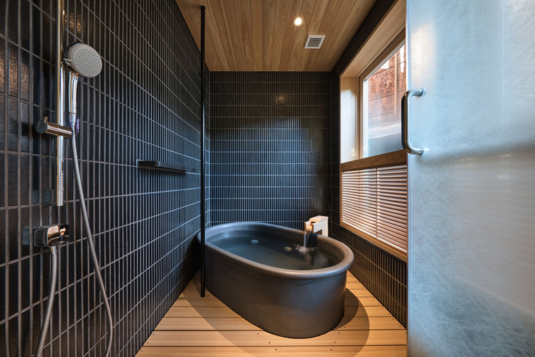 Bathroom 4, Nishimuraya Honkan, Toyooka