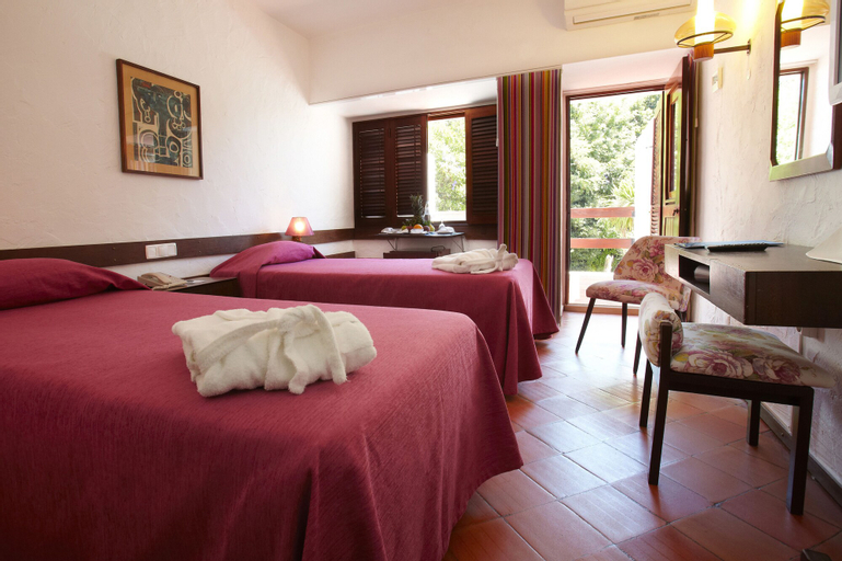 Bedroom 30