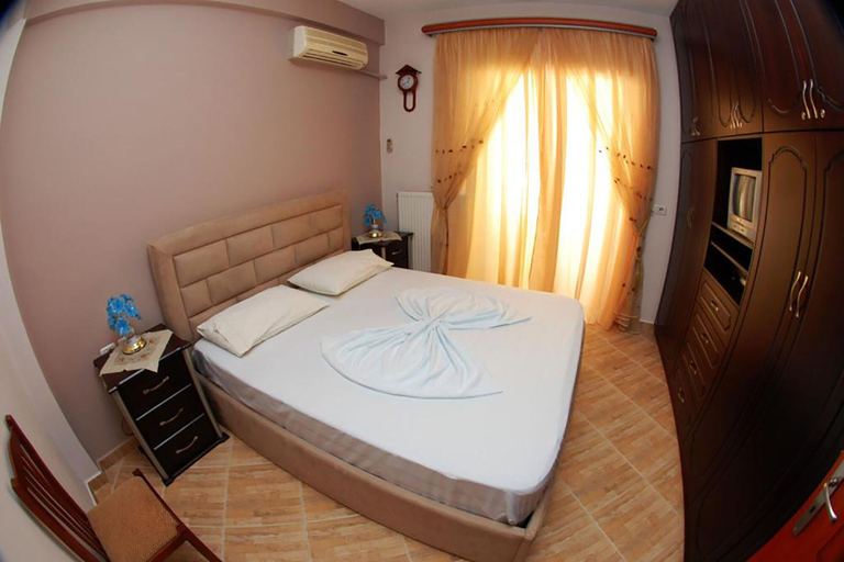 Bedroom 3, Hotel Vila Alvin & Apartments, Sarandës
