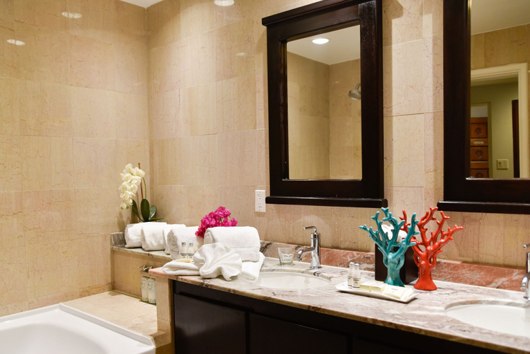 Bathroom 4, Princess Heights Luxury Boutique Condo Hotel