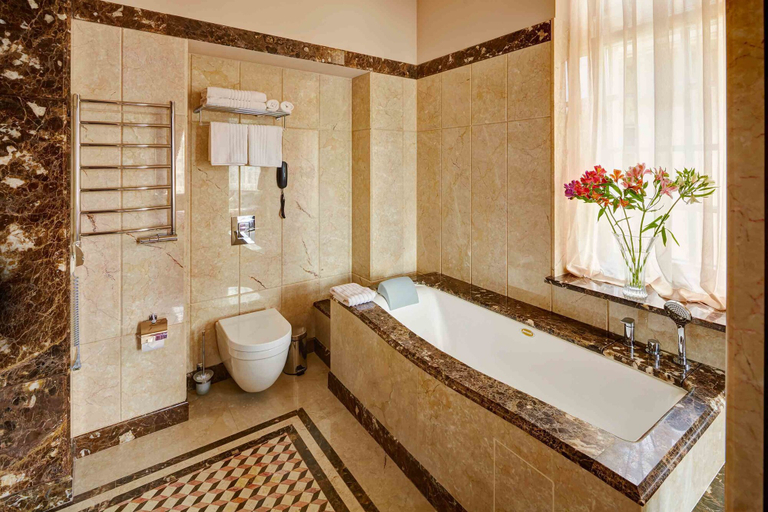 Bathroom 3, Atlas Deluxe, L'vivs'ka