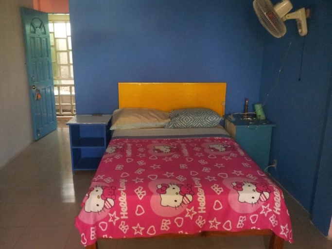 Bedroom 5, Anthonys Beach Resort, Moalboal
