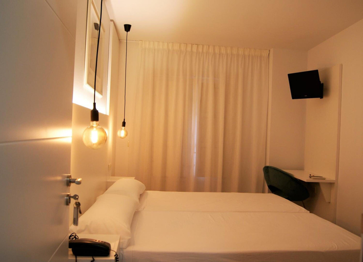 Bedroom 2, Hotel La Encomienda, Cáceres