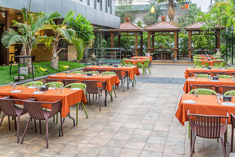 Food & Drinks 5, Treebo Premium Grand Emerald, Pune