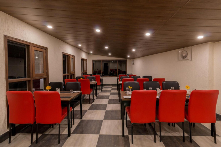 Food & Drinks 5, Hotel Seven Oaks, Dehradun