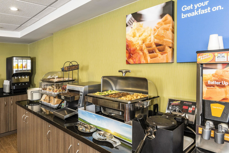Food & Drinks 5, Comfort Inn Brandon, Division No. 7