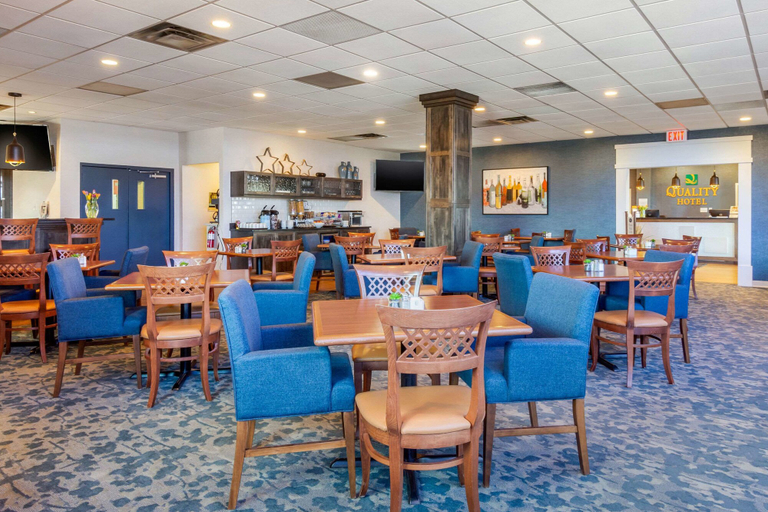 Food & Drinks 5, Quality Hotel Clarenville, Division No. 7