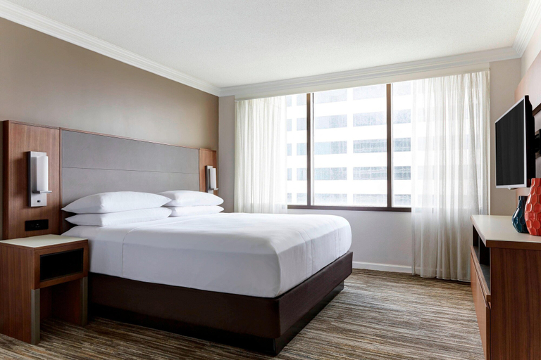 Bedroom 4, Houston Marriott Medical Center/Museum District, Houston