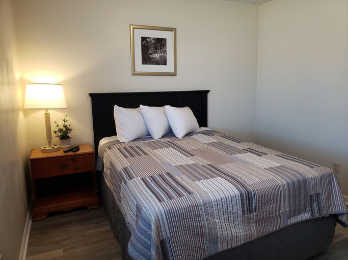 Bedroom 4, Affordable Suites Burlington, Alamance