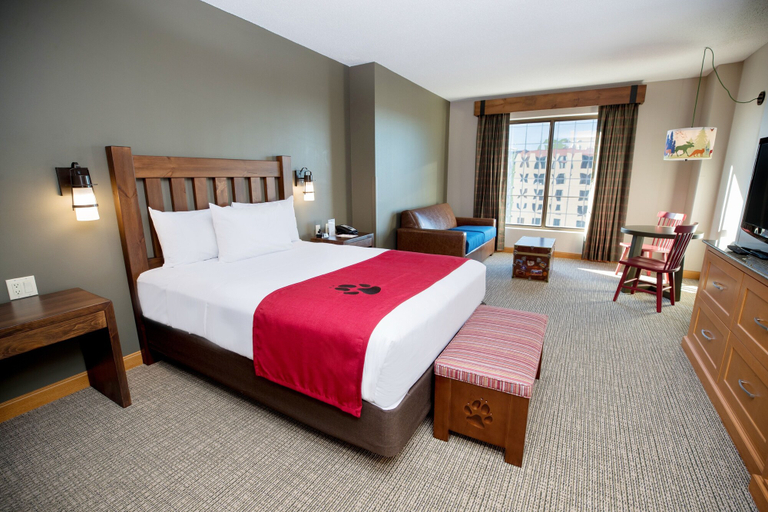 Bedroom 2, Great Wolf Lodge Bloomington, Hennepin