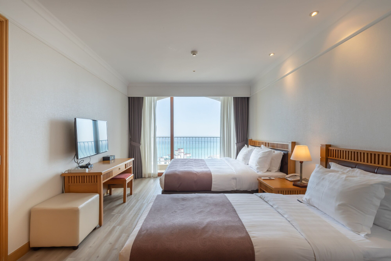 Bedroom 3, Hotel Maremons, Sokcho