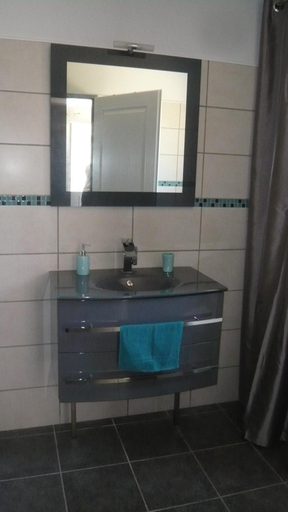 Bathroom 5, La Borrellienne, Var