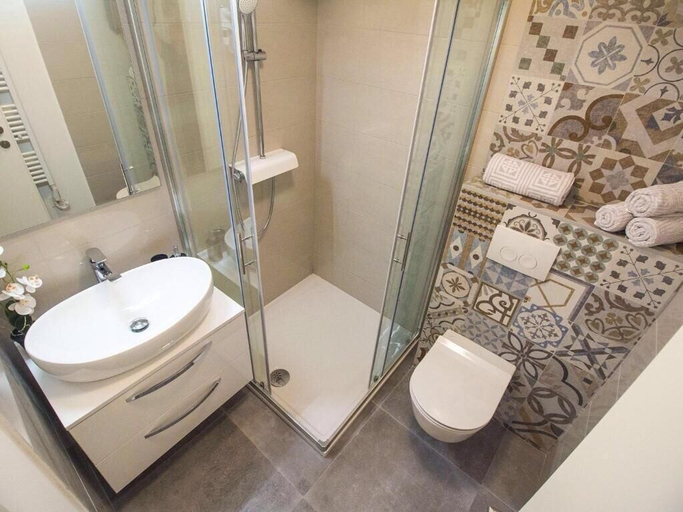 Bathroom 5, Luxury Rooms Pino, Split