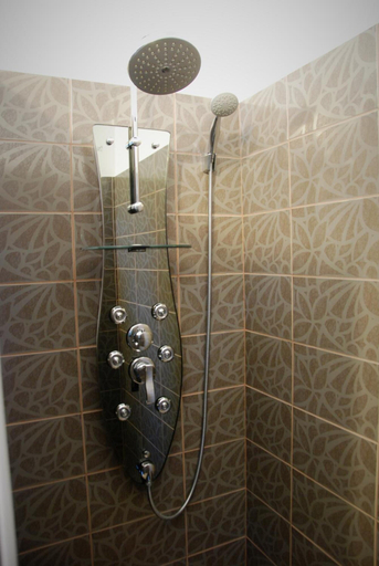 Bathroom 5, Villa Donosti Chambres d'hôtes, Gironde