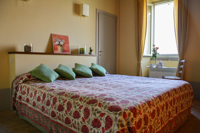 Bedroom 2, Agriturismo Casale Bonaparte, Viterbo