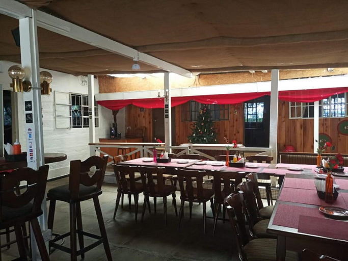 Food & Drinks 5, Mlima View Gardens, Kieni