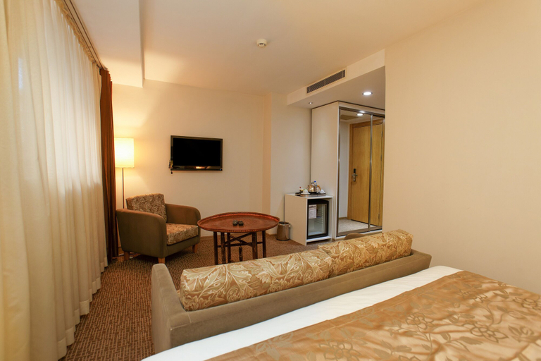 Bedroom 5, P Galata Boutique Hotel, Beyoğlu