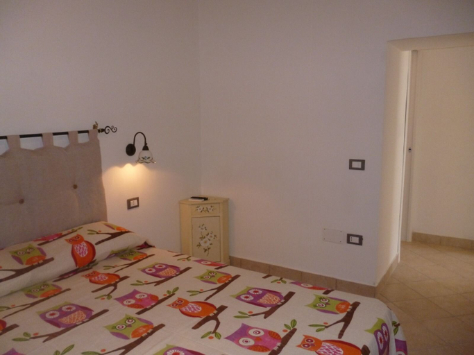 Bedroom 4, La Taverna dei Ciucci Bed & Breakfast, Salerno