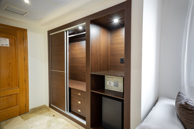 Bedroom 3, Hotel Mainake, Málaga