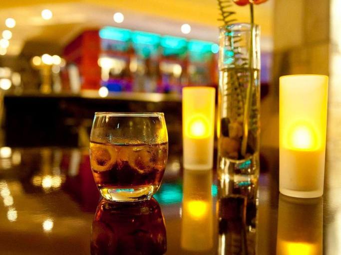 Food & Drinks 5, Roca Golf Hotel, Buyenze