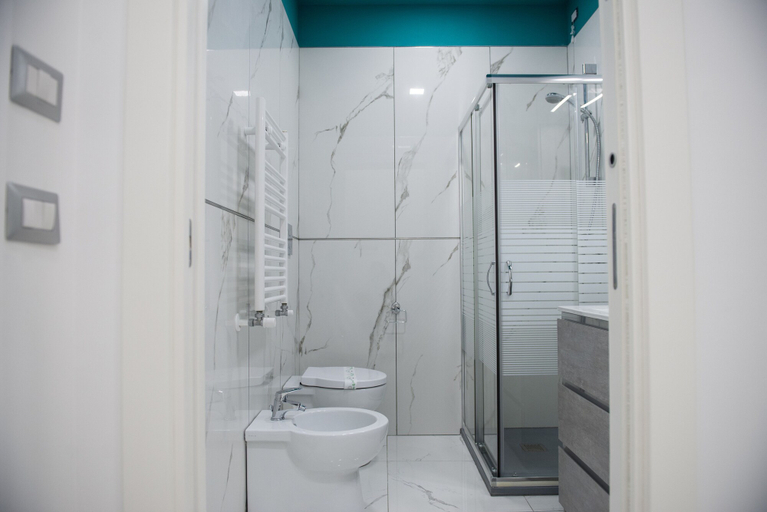 Bathroom 5, Stabia Dream Rooms, Napoli