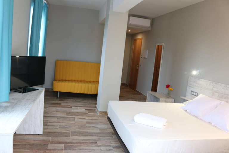 Bedroom 3, Te Mana Hotel, Castellón