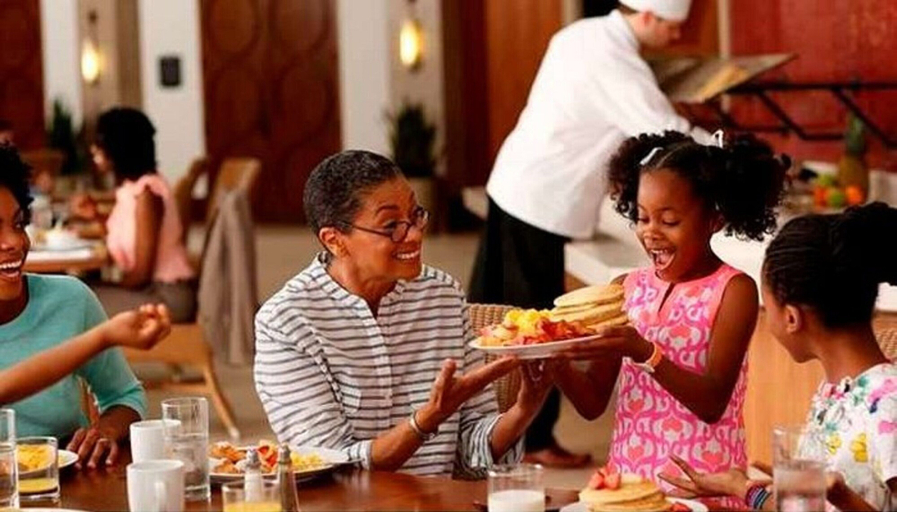 Food & Drinks 4, Embassy Suites by Hilton Cleveland Beachwood, Cuyahoga