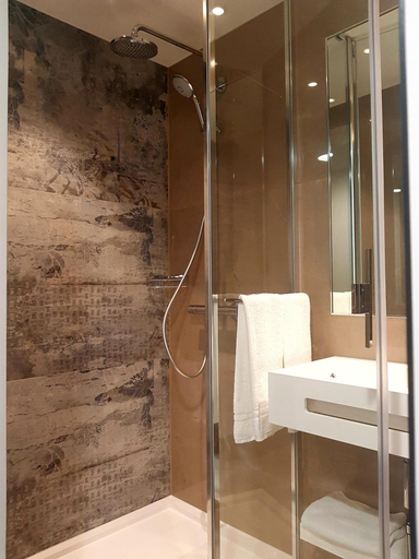Bathroom 4, Nash Pratik Hotel, Genève