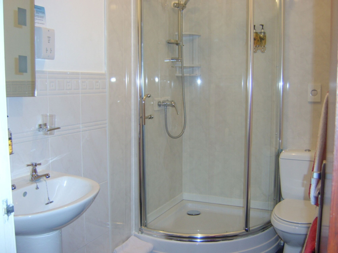Bathroom 4, The Glenwood, Torbay