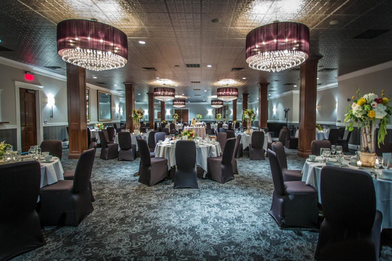 Food & Drinks 5, The Delafield Hotel, Waukesha