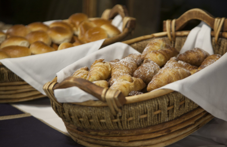 Food & Drinks 6