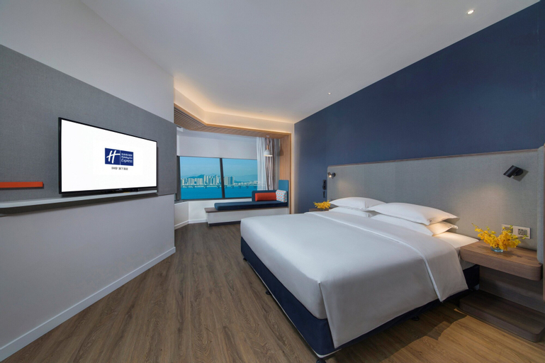 Bedroom 28