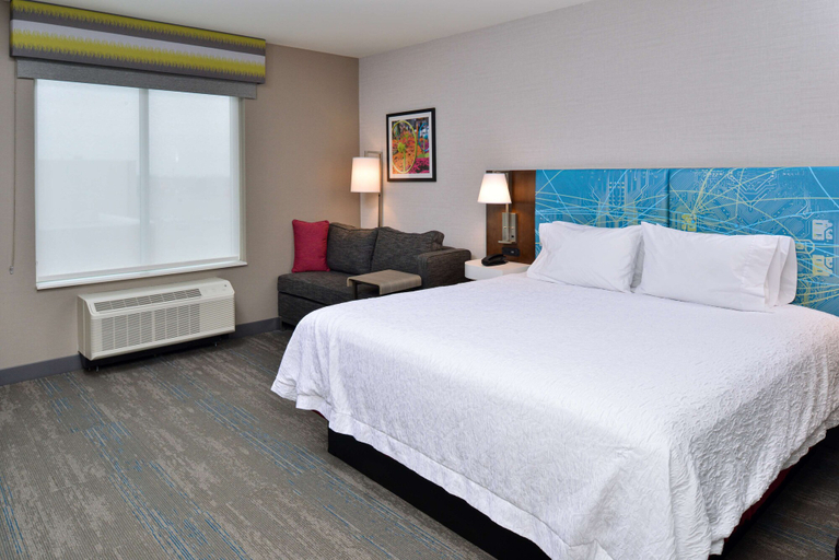 Bedroom 3, Hampton Inn & Suites Adrian, Lenawee
